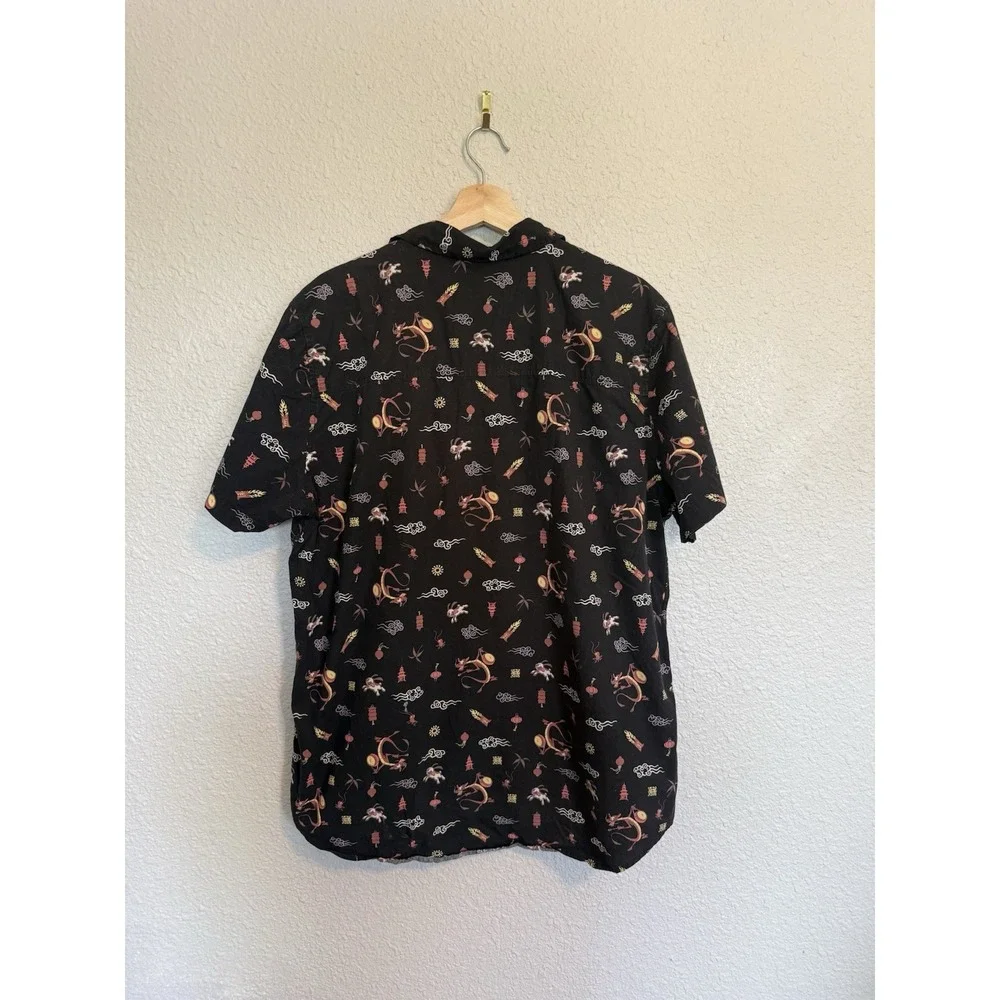 Disney Shirt Men's XLBlack Printed Our Universe Mulan Short Sleeve Button-Up